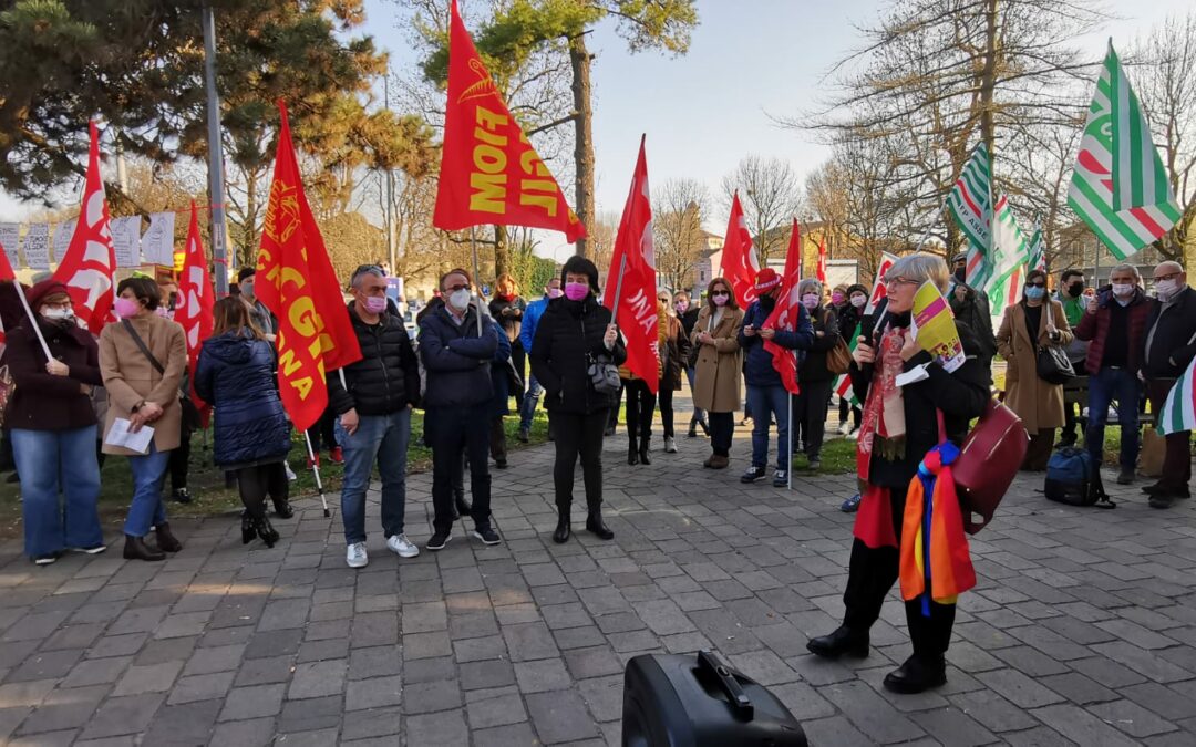 Partecipato il presidio contro lo smantellamento di Area Donna, un’iniziativa partecipata per tutelare un’eccellenza unica nella medicina di genere.